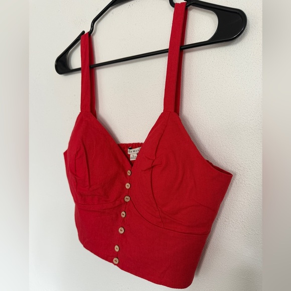 Large Red Button-Front Crop Top - Picture 4 of 11